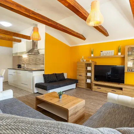 Apartma Majdas Loka pri Mengsu