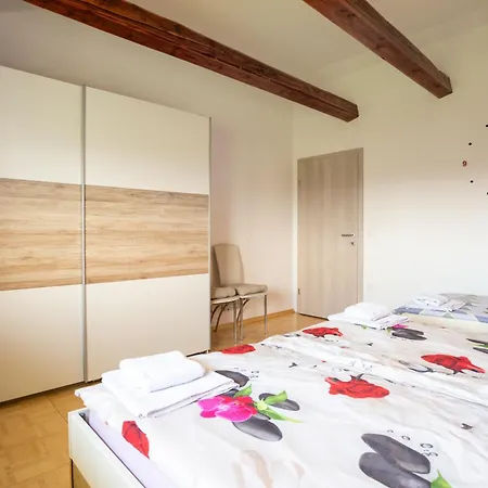 Apartma Majdas Loka pri Mengsu